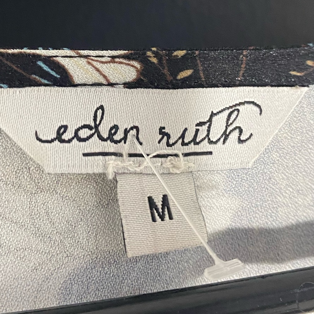 4/$16 Eden Ruth Top - Picture 3 of 4